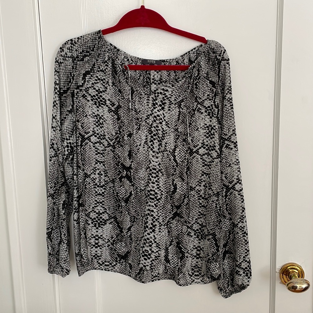 Snake print blouse. NYDJ size small, grey and black